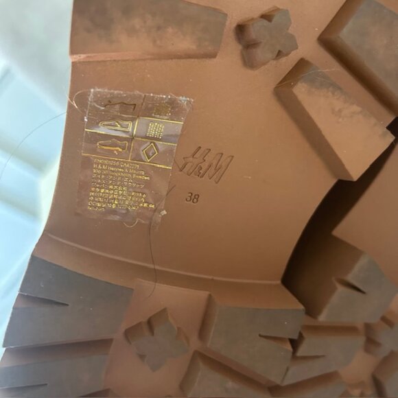 H&M Women's Brown Chunky Chelsea Boot - Picture 6 of 6